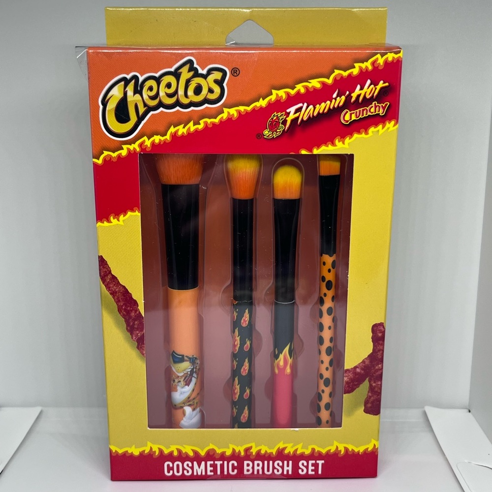Flamin Hot Cheetos Make-up Brush set